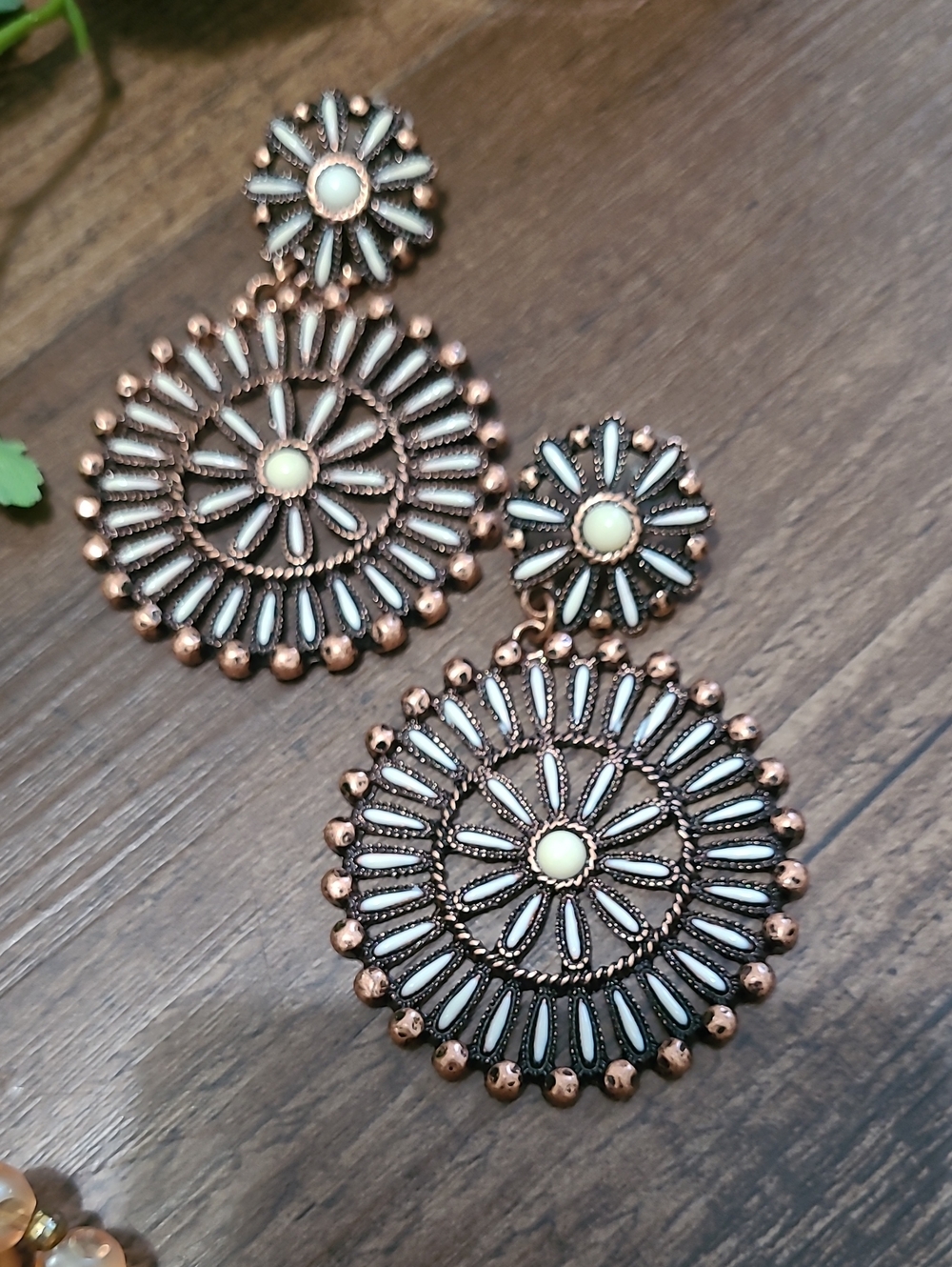 Large Brown/Copper and Cream Dangle Earrings - Picture 2 of 4